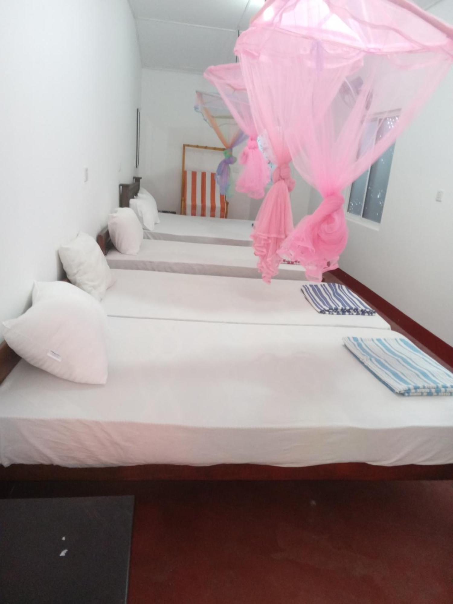 Vibushan Guest House Nilaveli Buitenkant foto