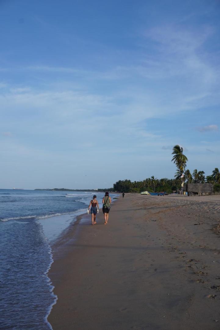 Vibushan Guest House Nilaveli Buitenkant foto