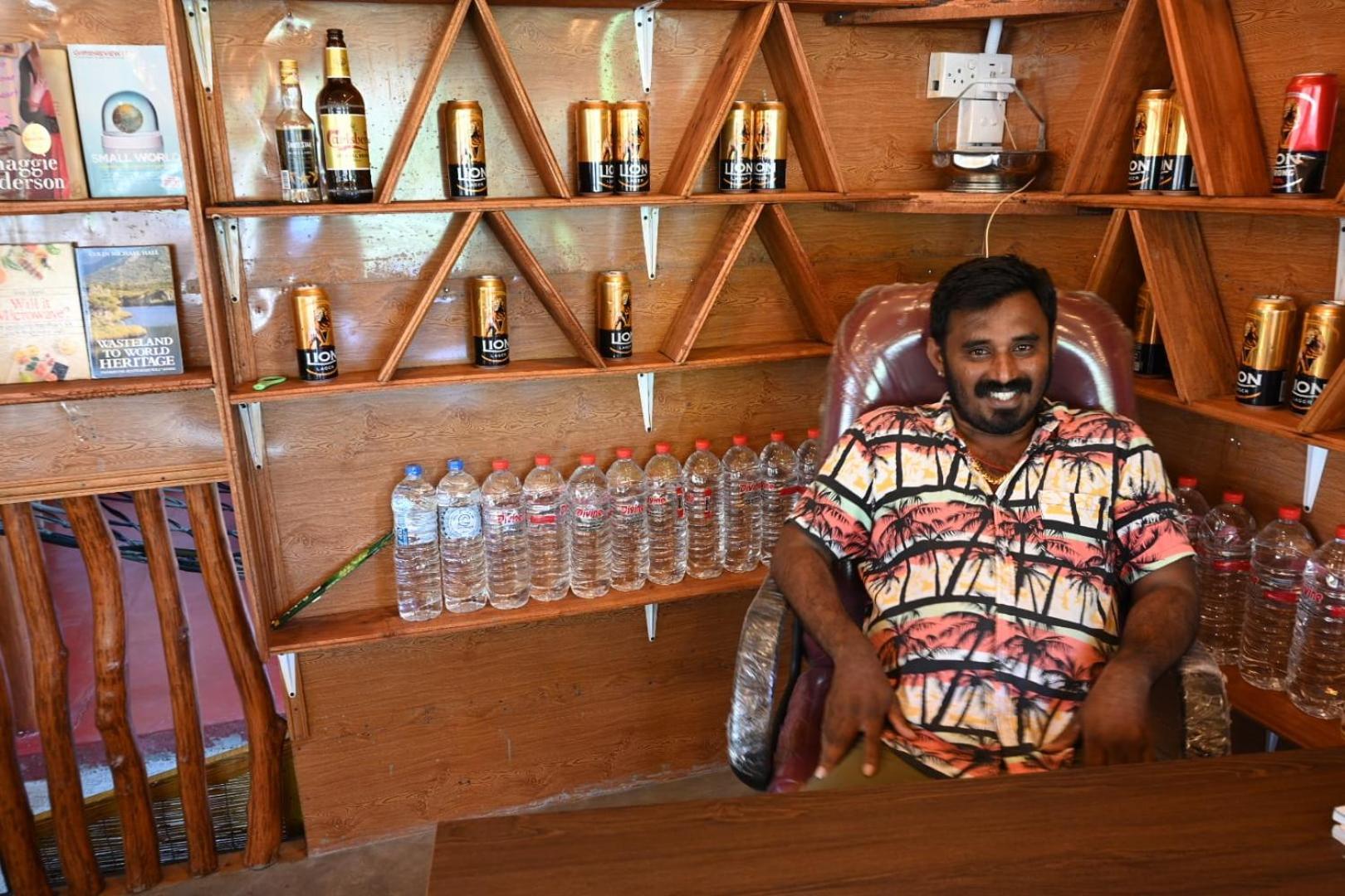 Vibushan Guest House Nilaveli Buitenkant foto